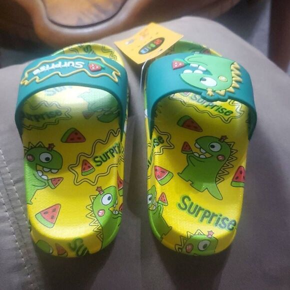 NWT SHO SLIP ON DINOSAUR SLIDES - Picture 4 of 5